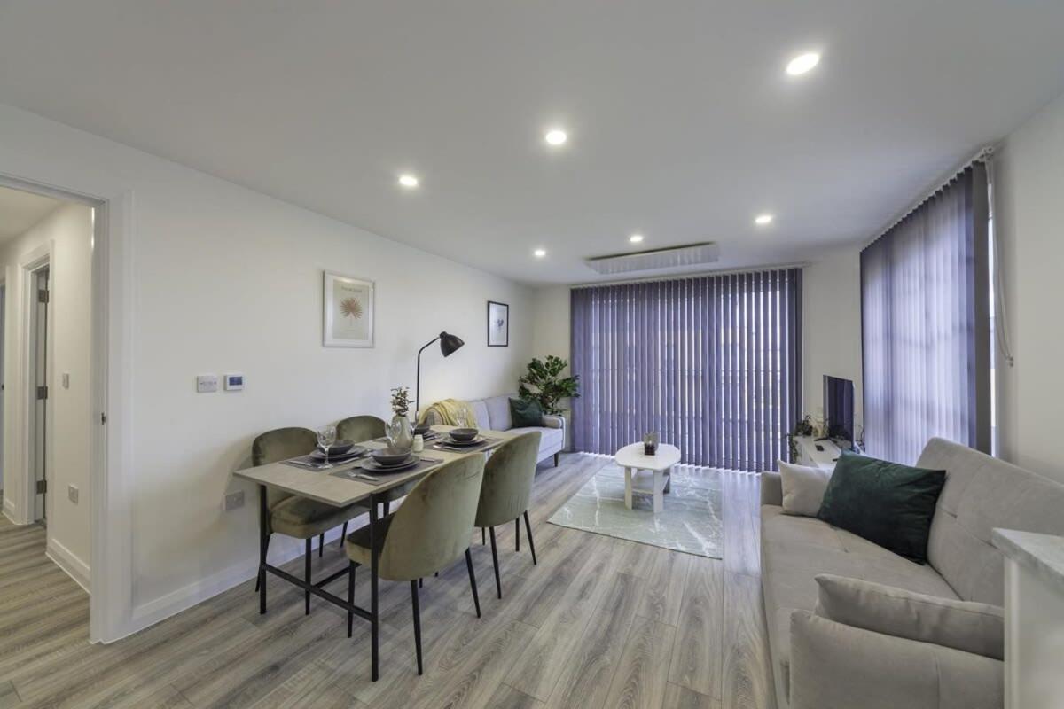 Modern And Bright 2 Bed Apartment In Ashford Ashford  Buitenkant foto